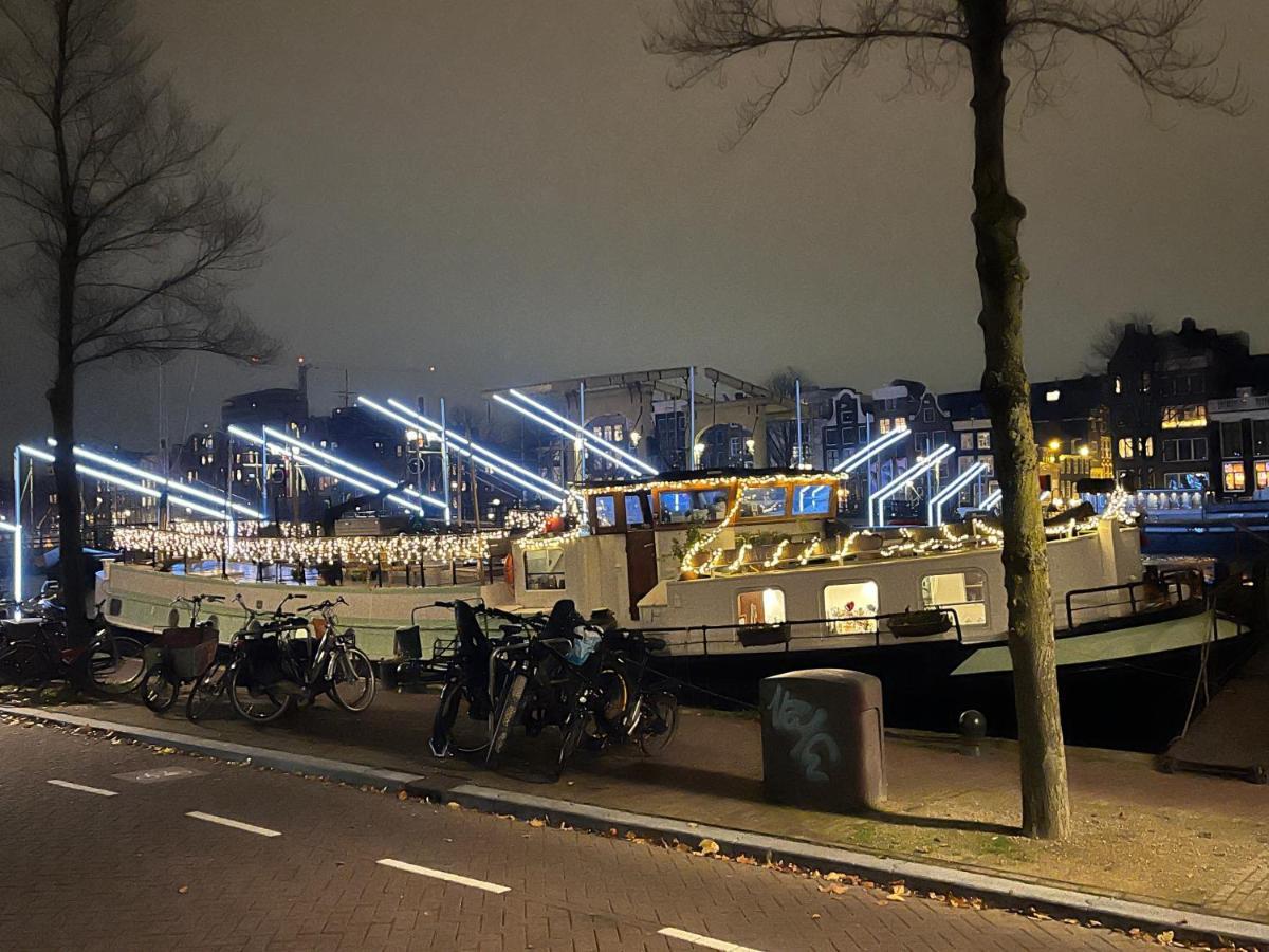 Skinny Bridge Houseboat Amstel View Ámsterdam Exterior foto